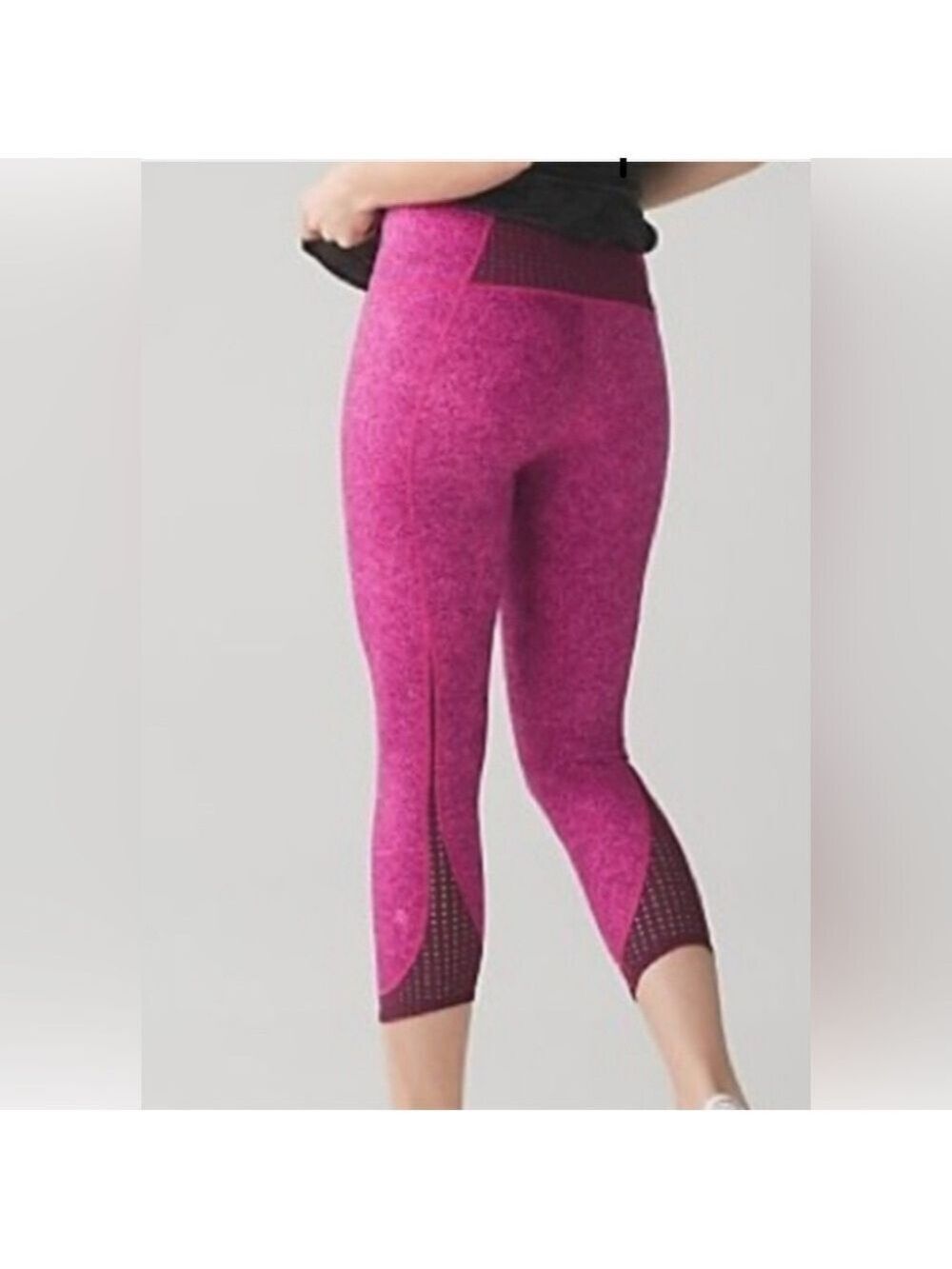 Size 2 Lululemon pink speckled transcend crop leggings